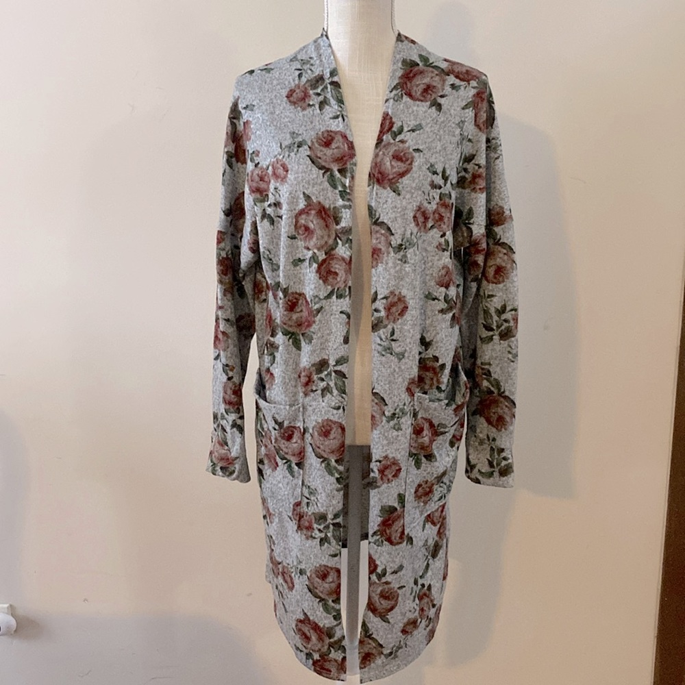 Skonhet women’s feminine floral print long cardigan sweater open front size M